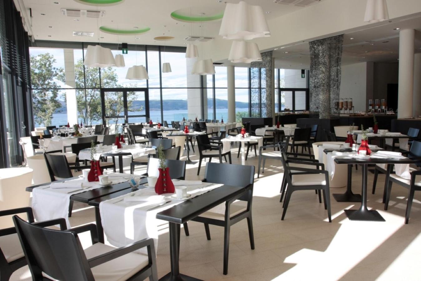 Apartments Grand Novi Vinodolski Resort Kültér fotó