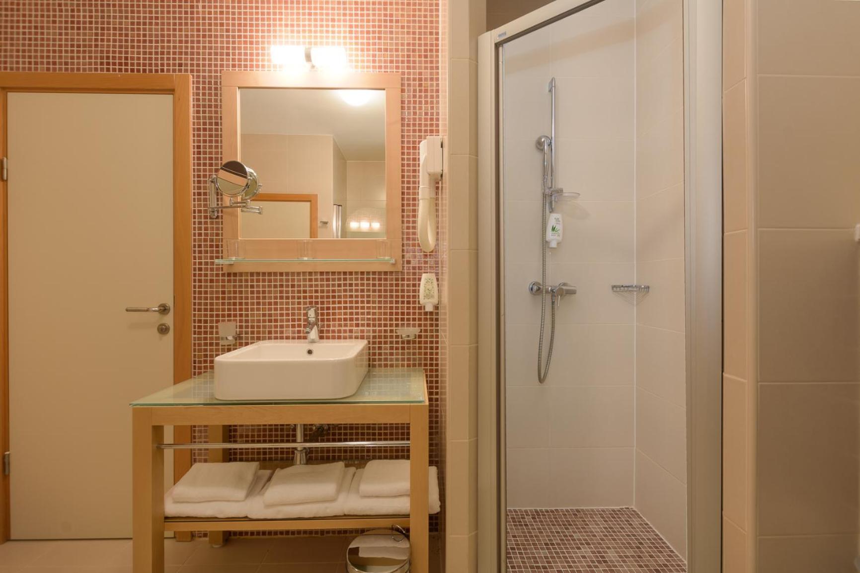 Apartments Grand Novi Vinodolski Resort Szoba fotó