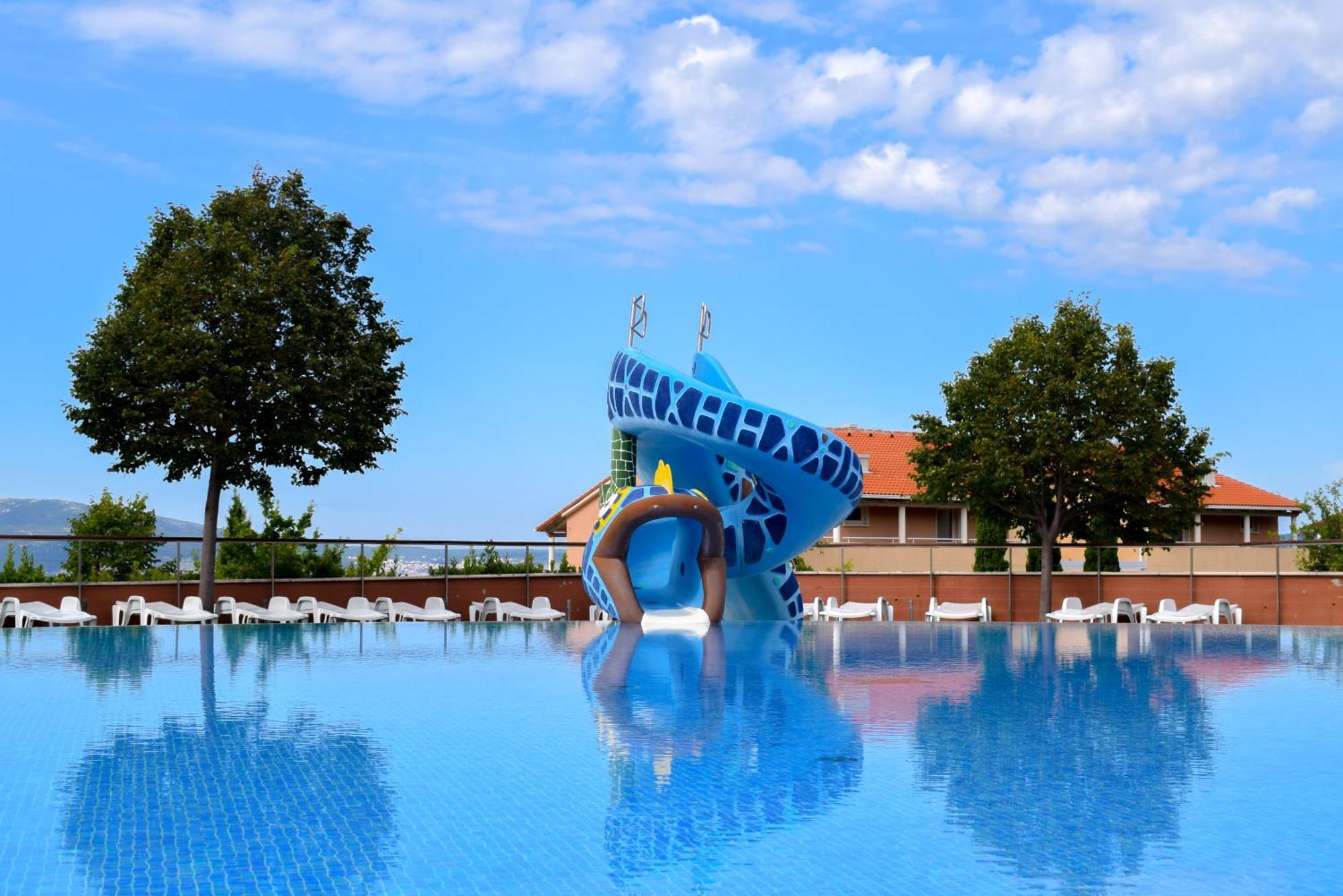 Apartments Grand Novi Vinodolski Resort Kültér fotó