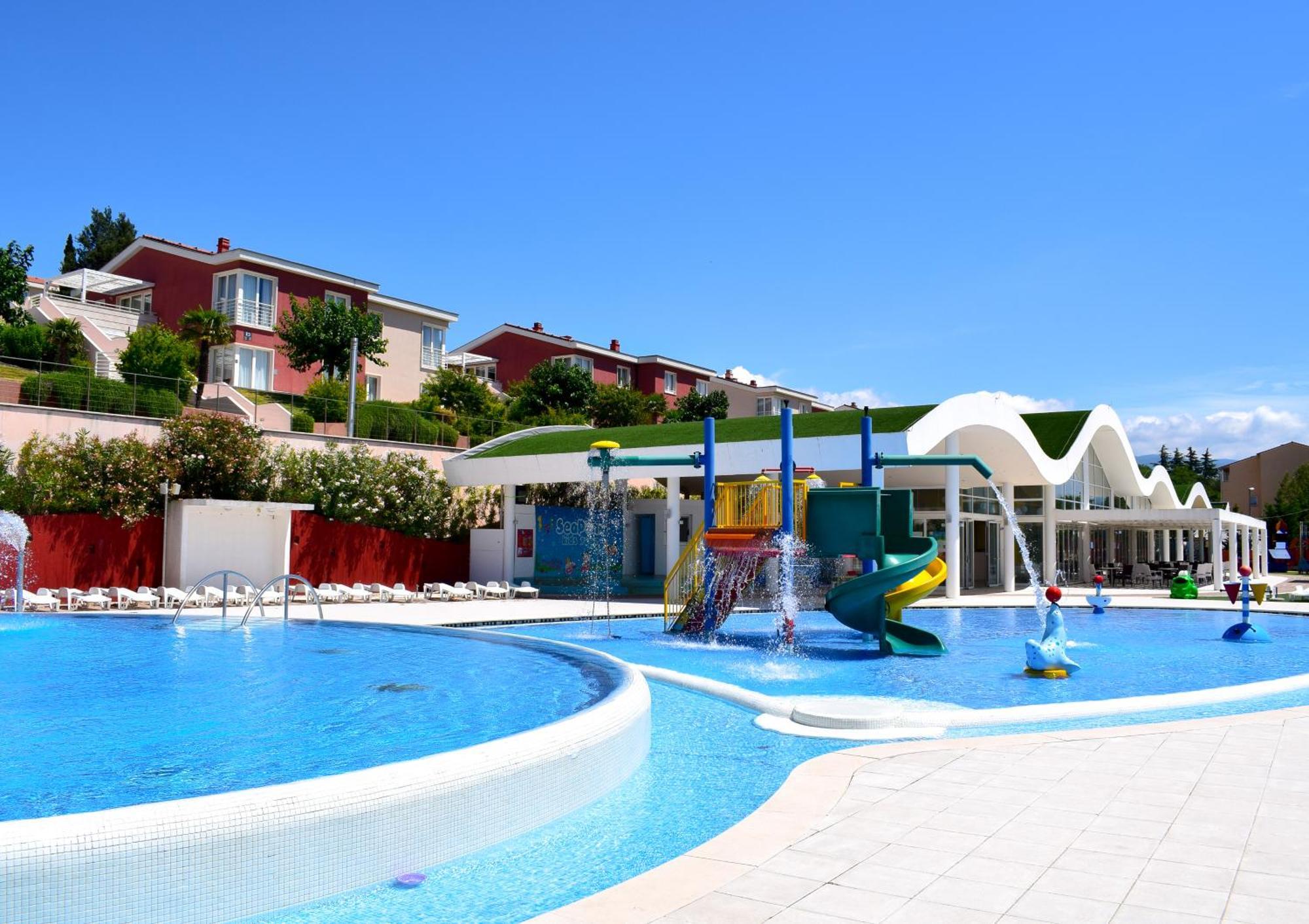 Apartments Grand Novi Vinodolski Resort Kültér fotó